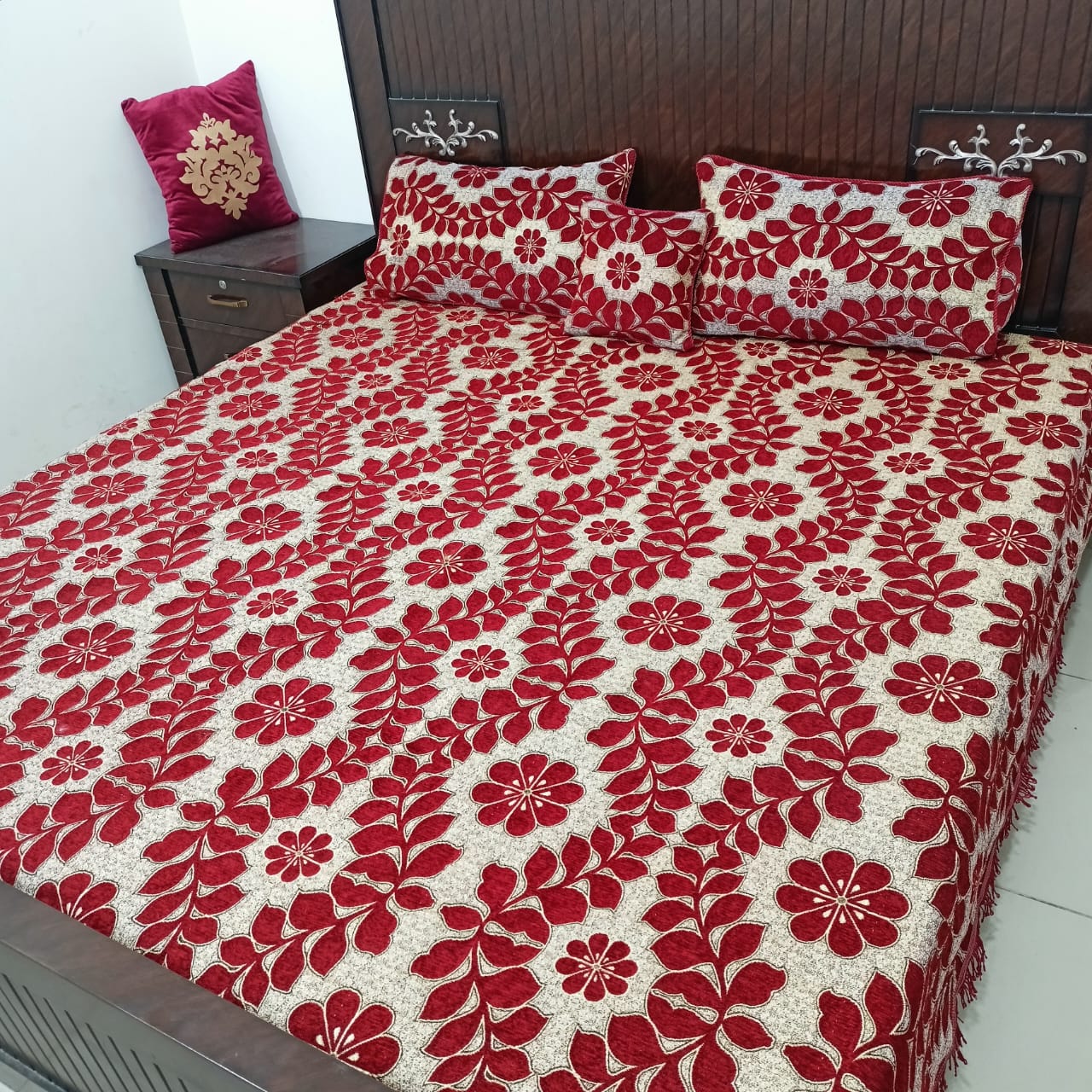 4 Pcs Set Velvet jacquard Bedsheet🤩